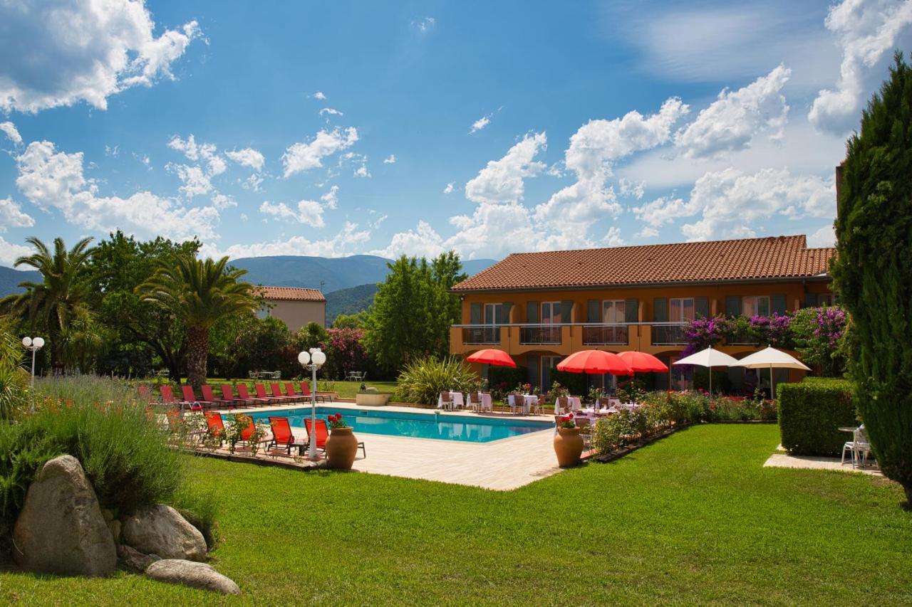 Best Western Le Vauban Прад Экстерьер фото